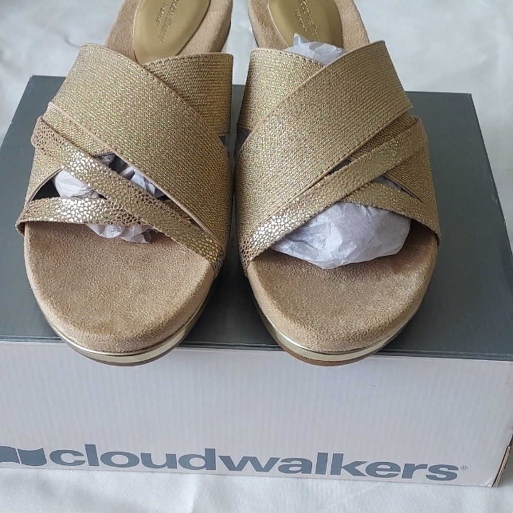 Shoes - Picture 4 of 4